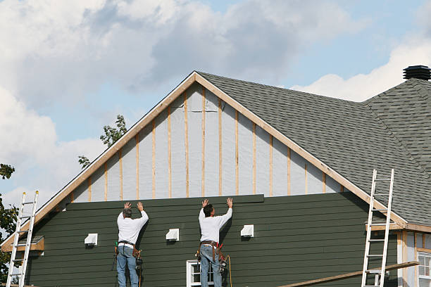 Professional Siding technician working in Brogue, PA